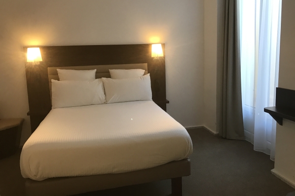 Hotel Monsigny